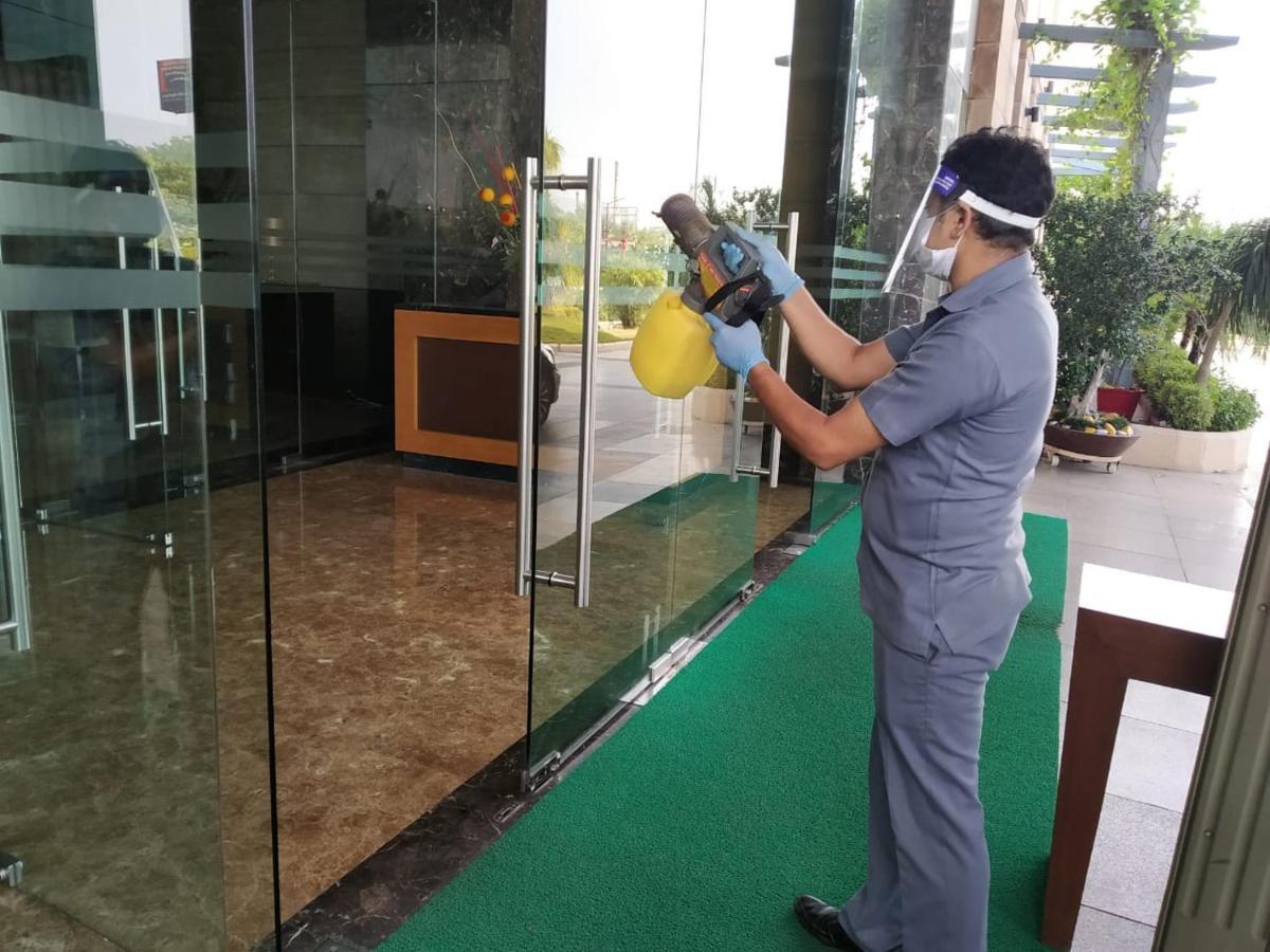 Radisson Blu Hotel Rudrapur Exteriör bild