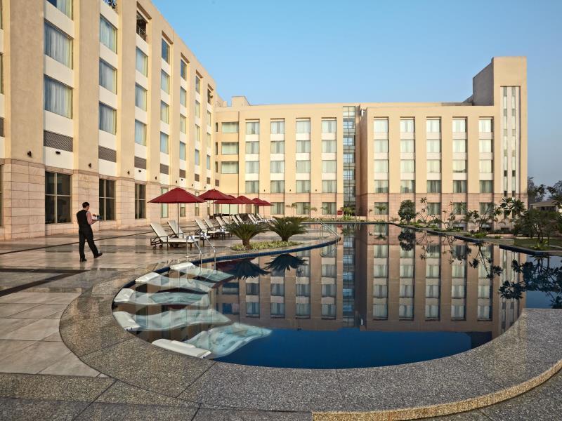 Radisson Blu Hotel Rudrapur Exteriör bild